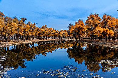 科幻动作RPG《新柏林2087》新预告 值得期待